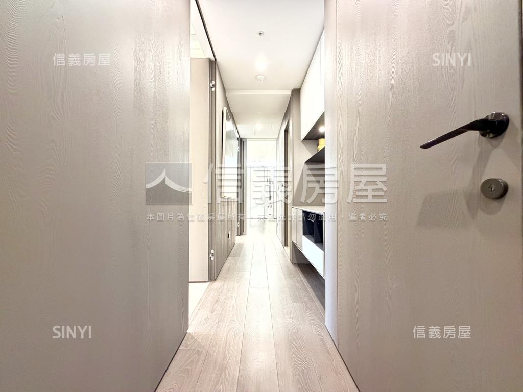 高峰會｜景觀高樓雙平車房屋室內格局與周邊環境