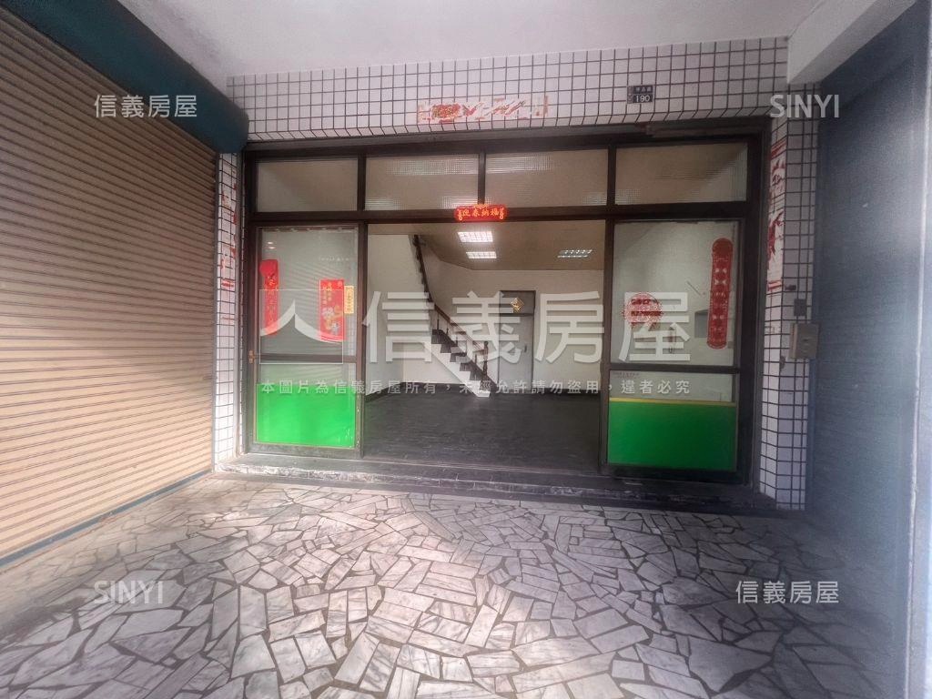 高雄大學前路後路透天店面房屋室內格局與周邊環境