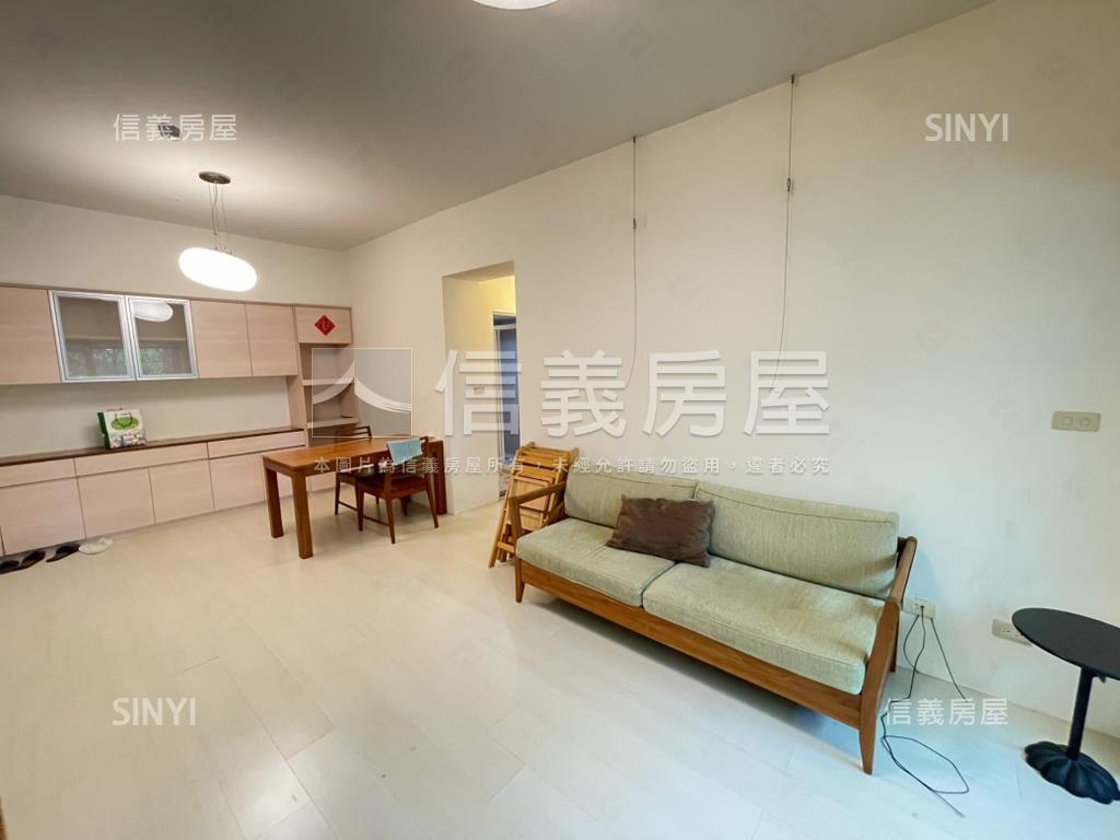 專任－松城裝潢面中庭房屋室內格局與周邊環境