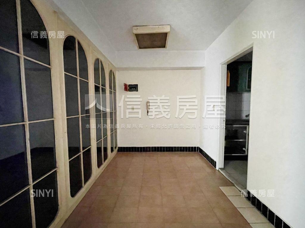 錦和商圈方正溫馨３房房屋室內格局與周邊環境