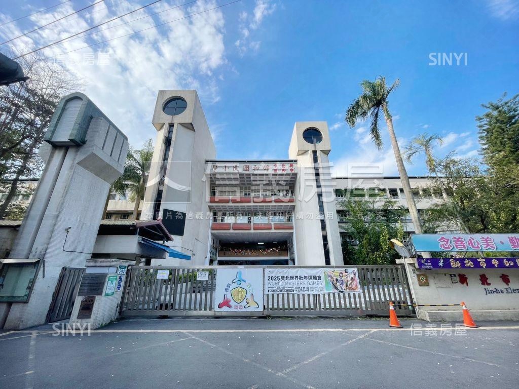 錦和商圈方正溫馨３房房屋室內格局與周邊環境