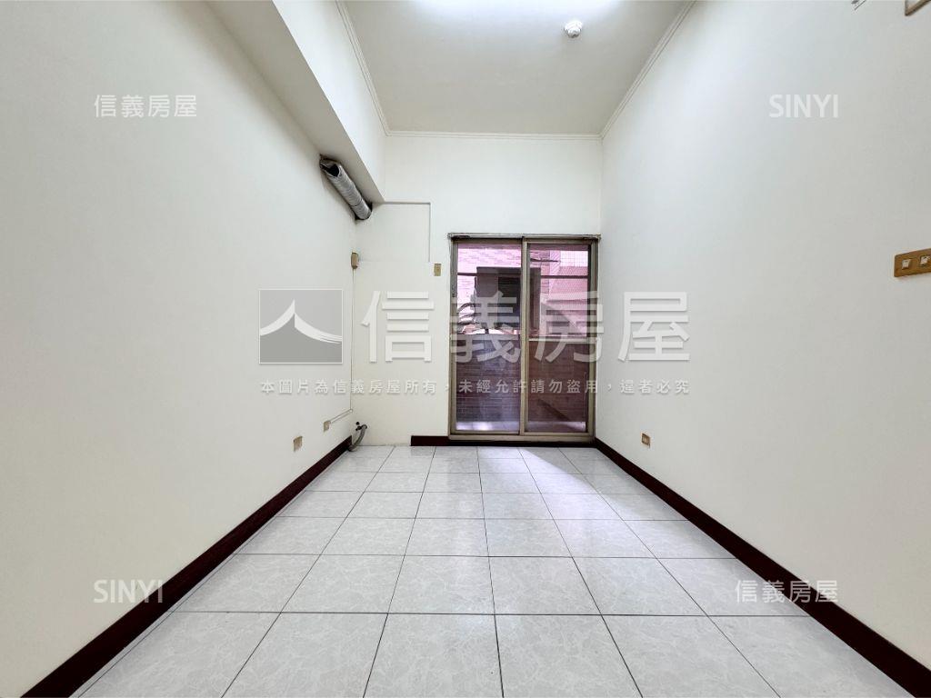 博愛四路面寬五米鑽店房屋室內格局與周邊環境