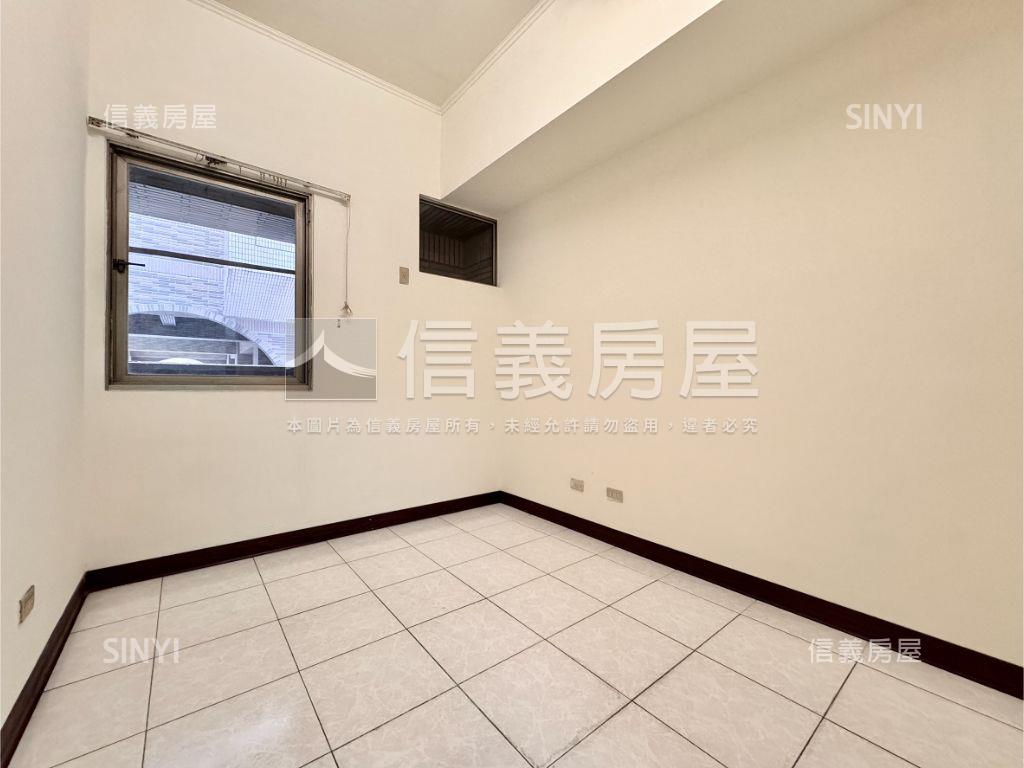 博愛四路面寬五米鑽店房屋室內格局與周邊環境