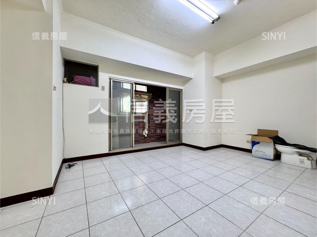 博愛四路面寬五米鑽店房屋室內格局與周邊環境