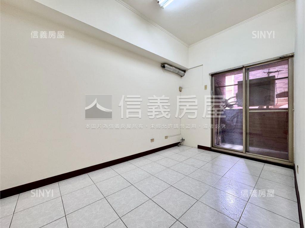 博愛四路面寬五米鑽店房屋室內格局與周邊環境
