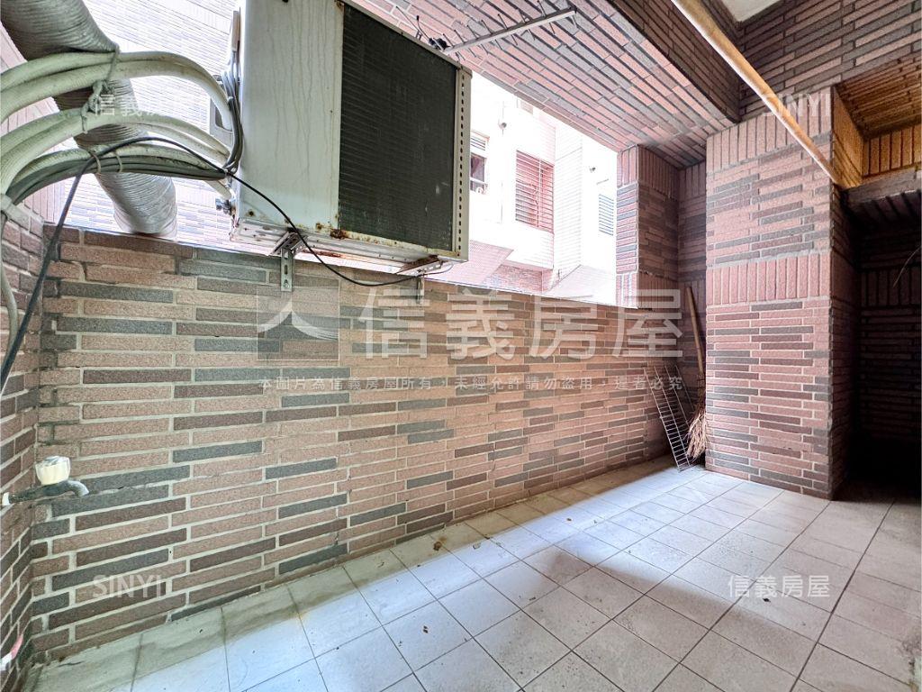 博愛四路面寬五米鑽店房屋室內格局與周邊環境