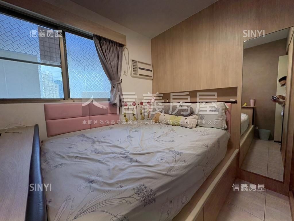 紅綠正３房大車位房屋室內格局與周邊環境