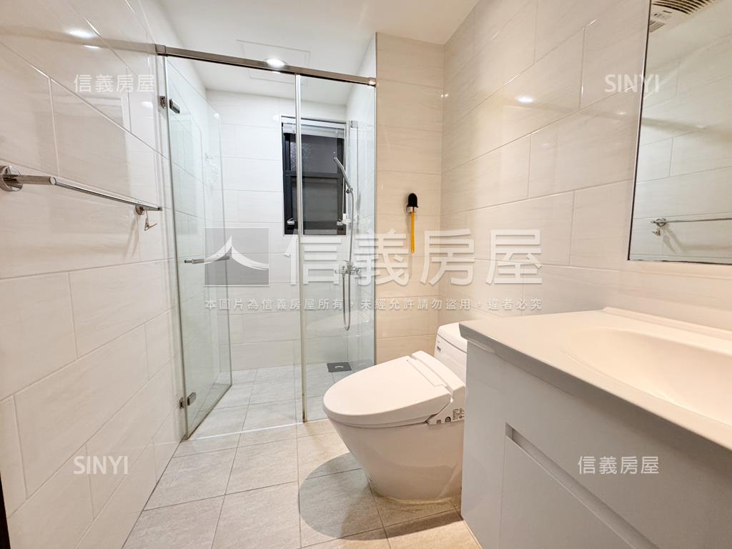 鼎山輕裝兩房輕軌宅房屋室內格局與周邊環境