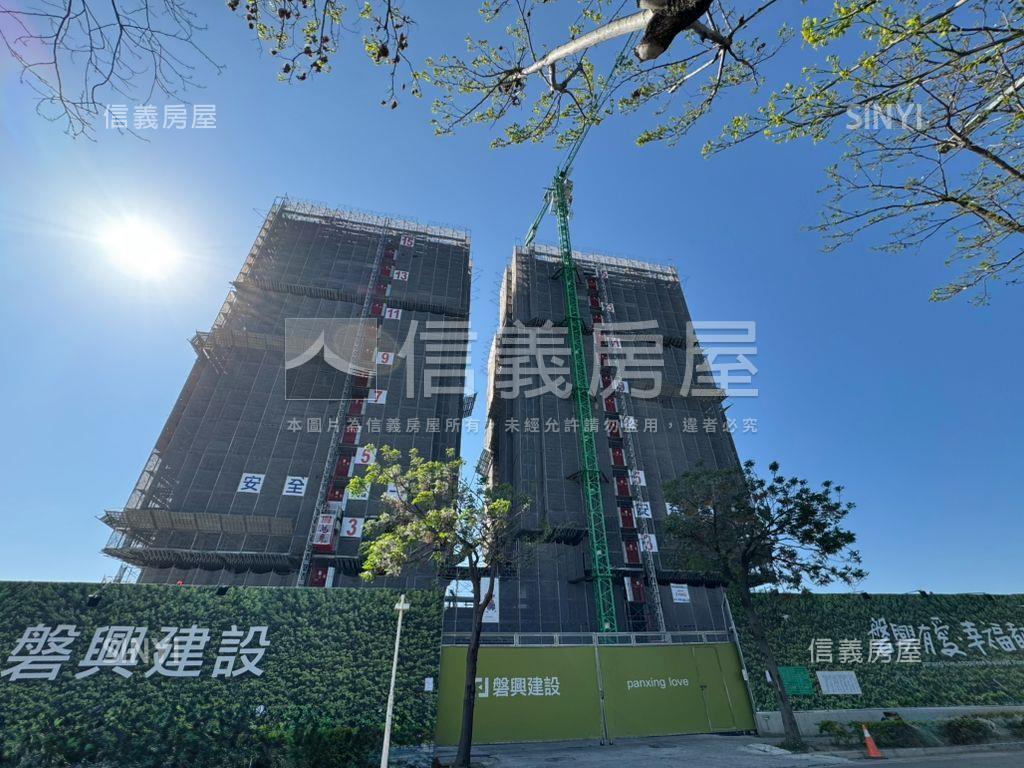 先看這間磐興寬境三房房屋室內格局與周邊環境