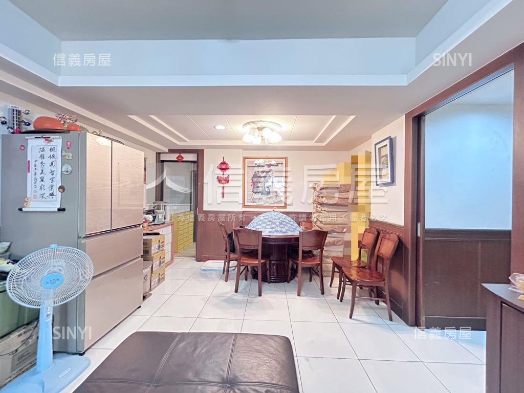 新案大面開窗採光三房平車房屋室內格局與周邊環境