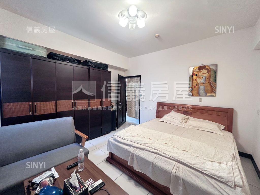 新案大面開窗採光三房平車房屋室內格局與周邊環境