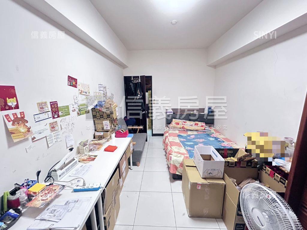 新案大面開窗採光三房平車房屋室內格局與周邊環境