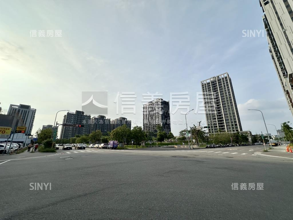 宏普３面公園絕佳棟距房屋室內格局與周邊環境