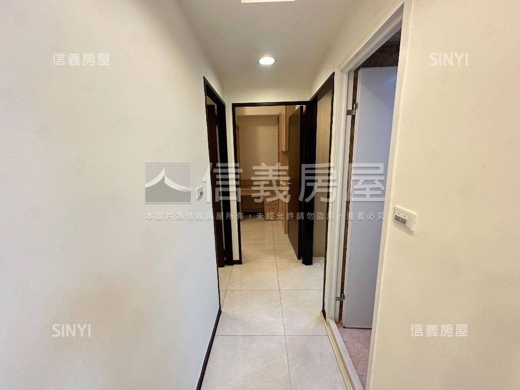 歐洲學苑三房車位房屋室內格局與周邊環境