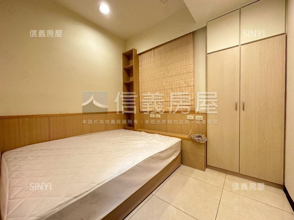 歐洲學苑三房車位房屋室內格局與周邊環境