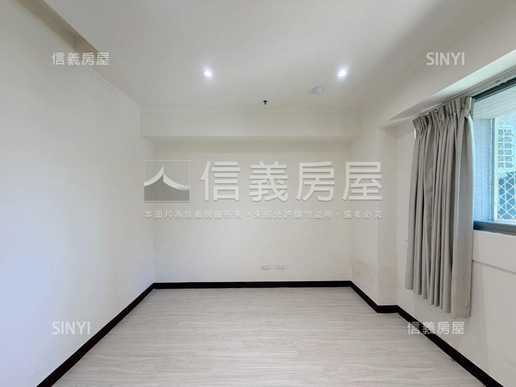 三多捷運摩天大兩房房屋室內格局與周邊環境