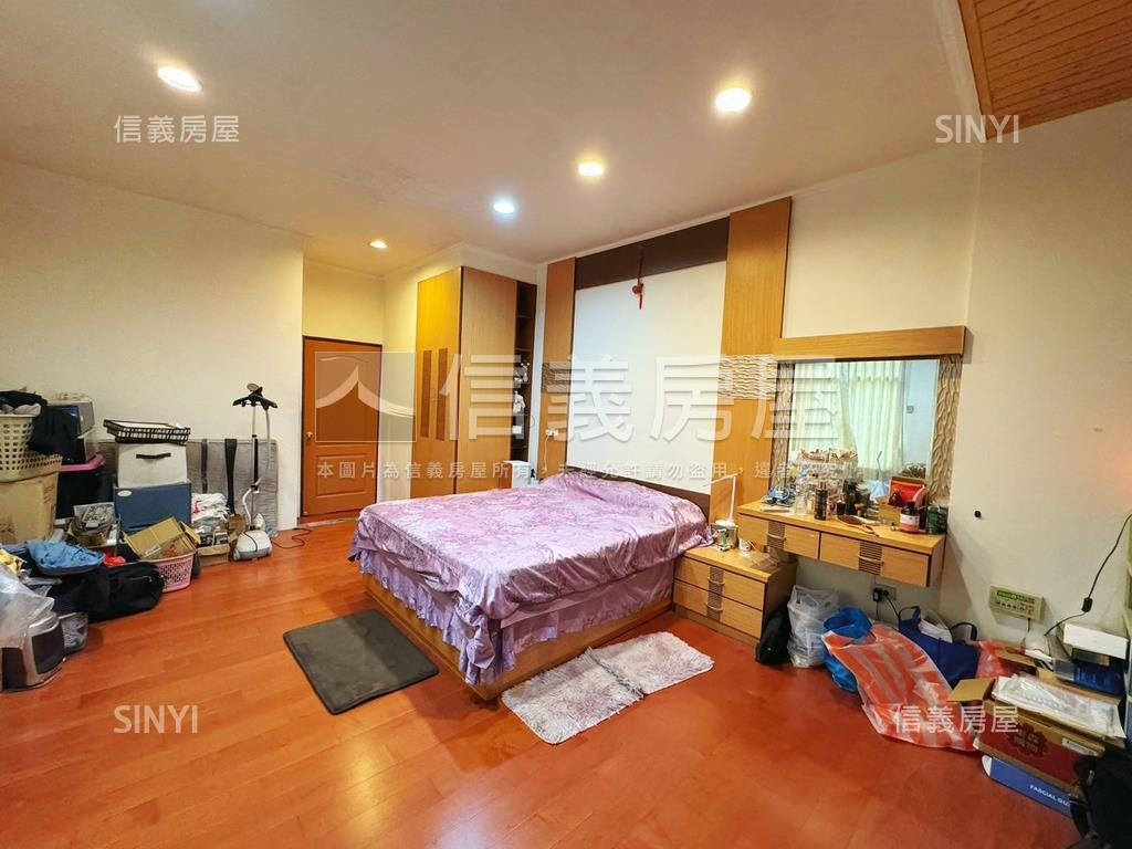 東區崇德招財三角窗店住房屋室內格局與周邊環境