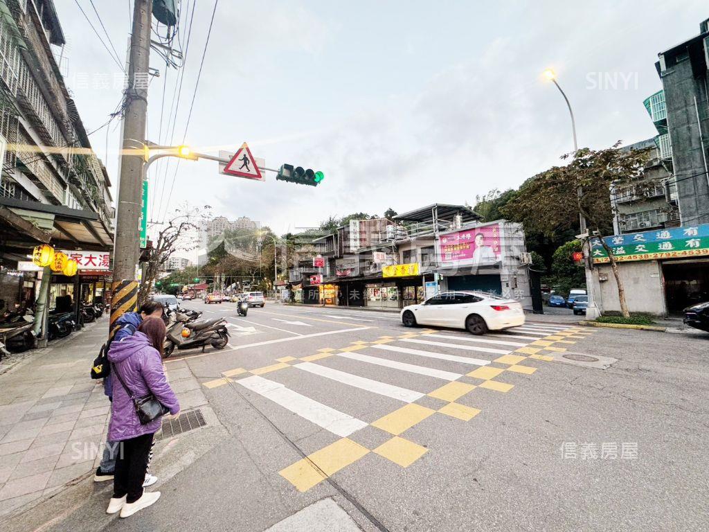 稀有釋出１樓住店旺鋪房屋室內格局與周邊環境