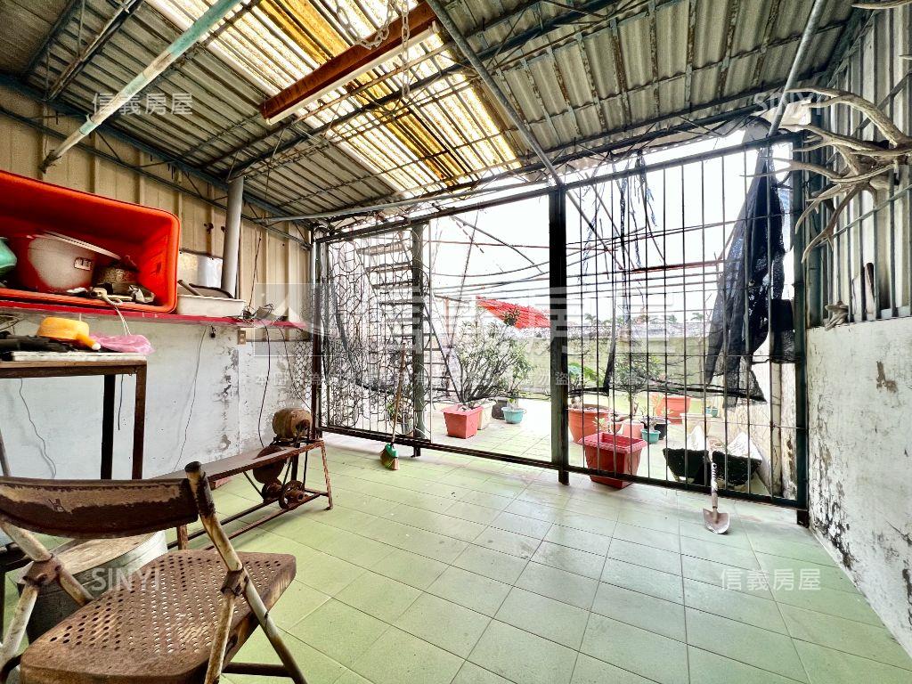 朝東南面國小美透房屋室內格局與周邊環境