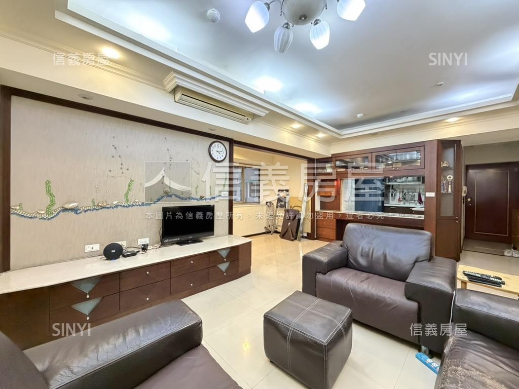 臻藏中興麗園美三房房屋室內格局與周邊環境