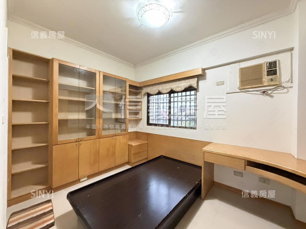 臻藏中興麗園美三房房屋室內格局與周邊環境