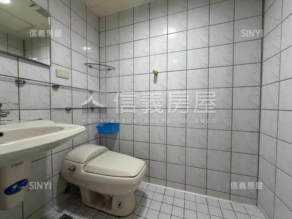 臻藏中興麗園美三房房屋室內格局與周邊環境