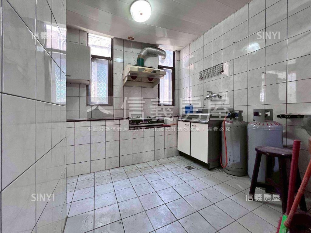 誠售近北市小資成家房屋室內格局與周邊環境