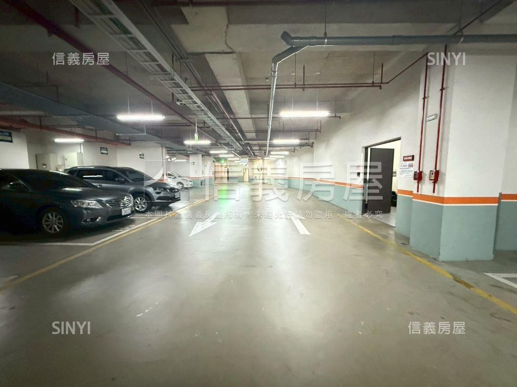 楊梅閱森活三房車位房屋室內格局與周邊環境
