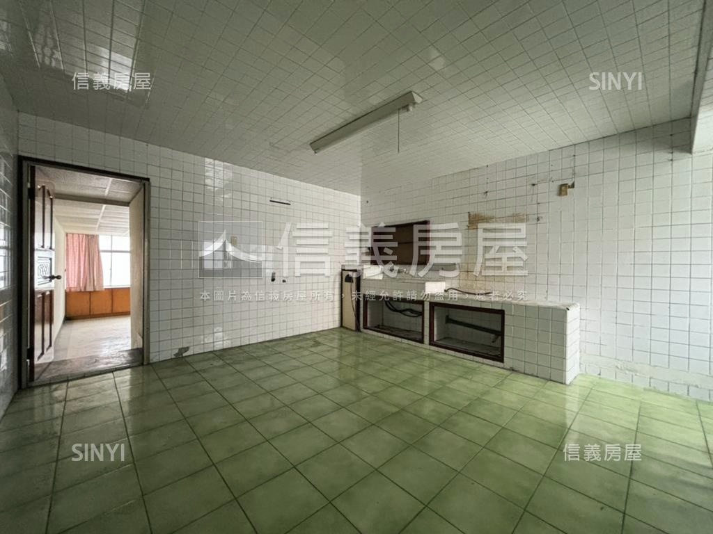 三德西街傳家透天房屋室內格局與周邊環境
