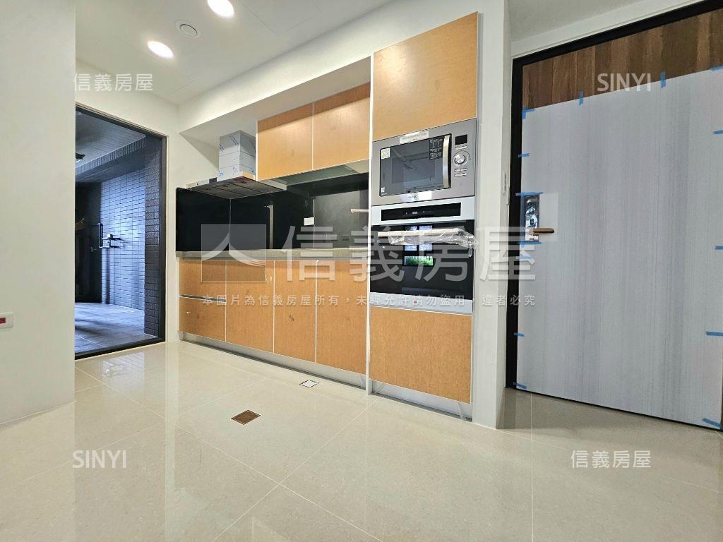 帝景中高樓大三房雙平車！房屋室內格局與周邊環境