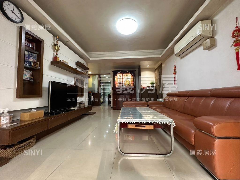 稀有釋出免爬高三民路二樓房屋室內格局與周邊環境