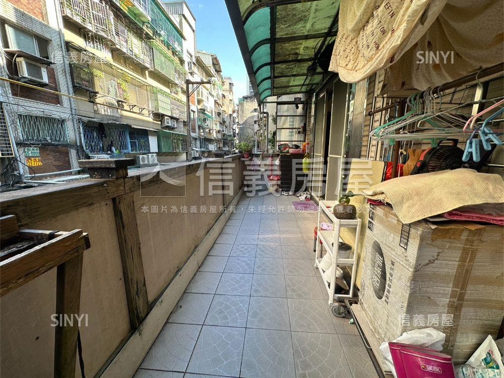 稀有釋出免爬高三民路二樓房屋室內格局與周邊環境