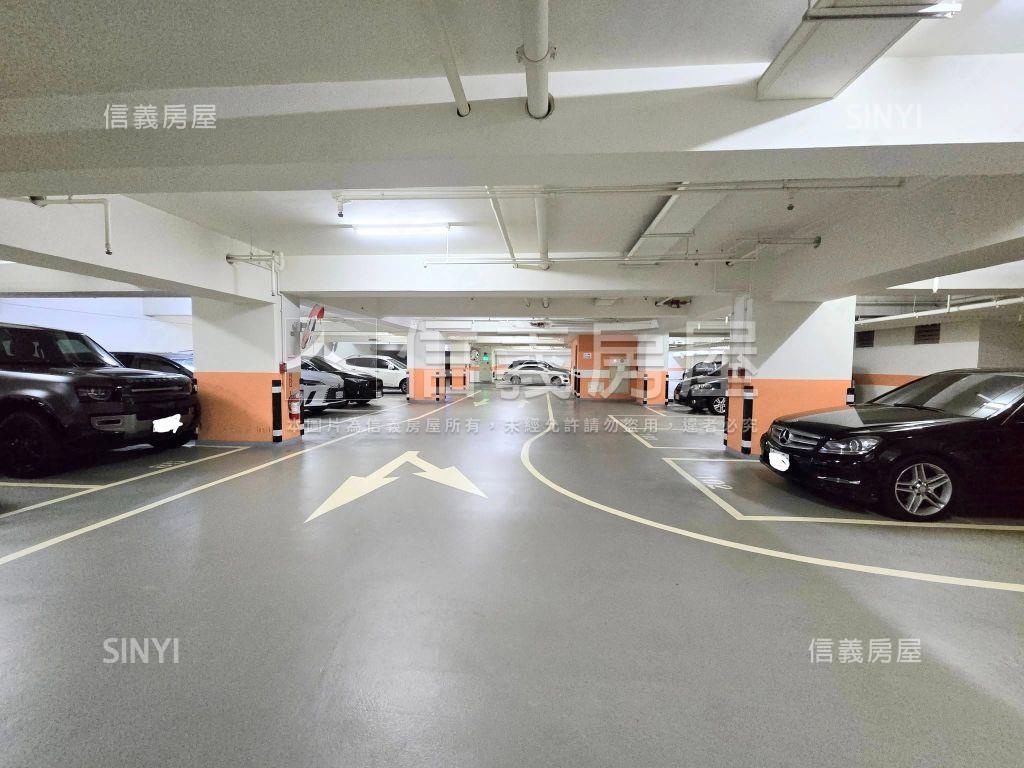 鄉林典藏露台大戶房屋室內格局與周邊環境