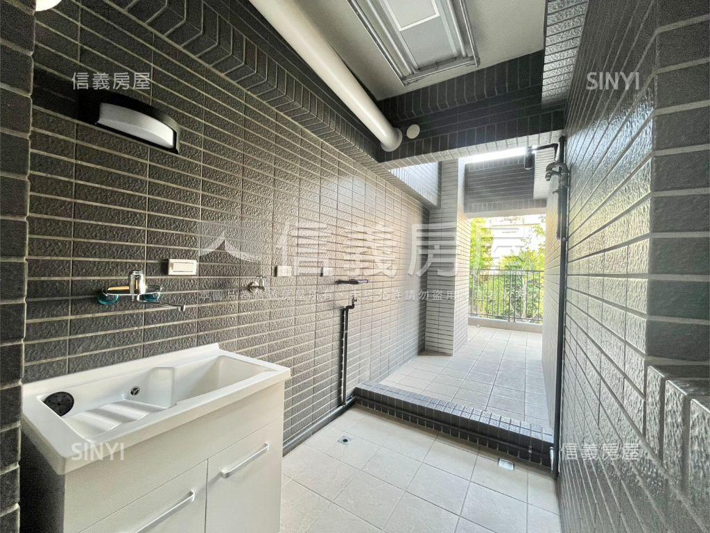 ☆誠售櫻花朝南３房平車☆房屋室內格局與周邊環境