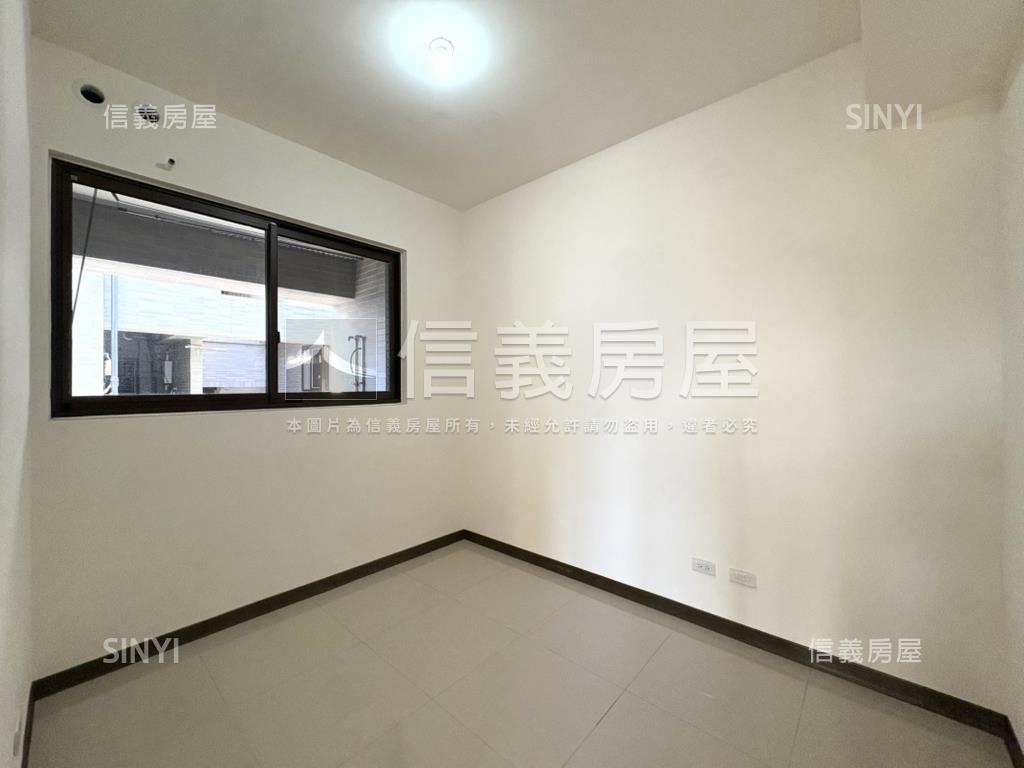 豐盛之城明亮３房有車位房屋室內格局與周邊環境