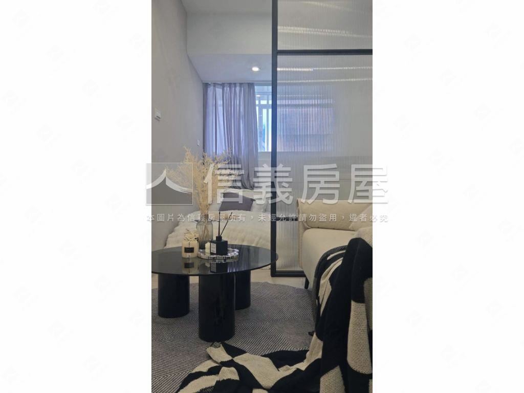 雙子星商圈捷運美兩房８樓房屋室內格局與周邊環境