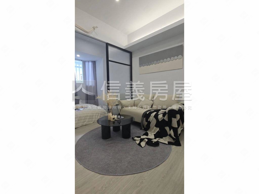 雙子星商圈捷運美兩房８樓房屋室內格局與周邊環境