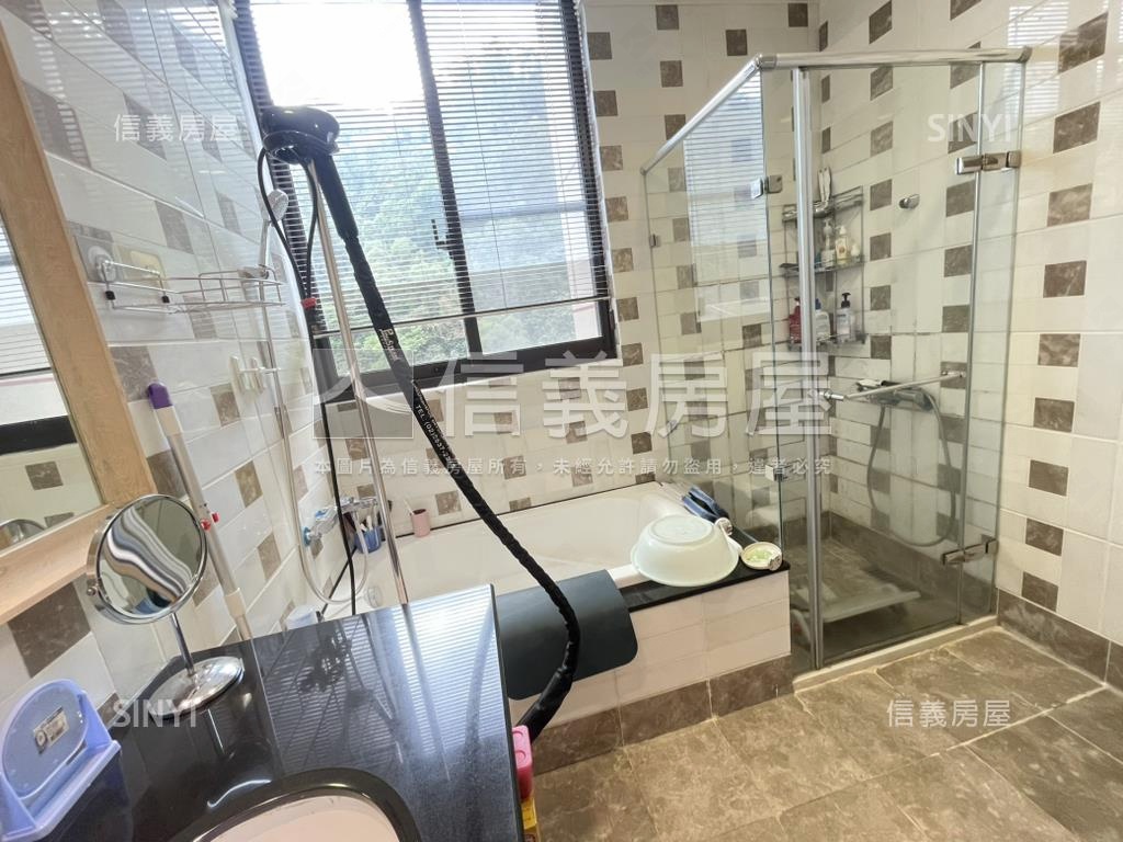 愛上伴山。幸福生活提案房屋室內格局與周邊環境