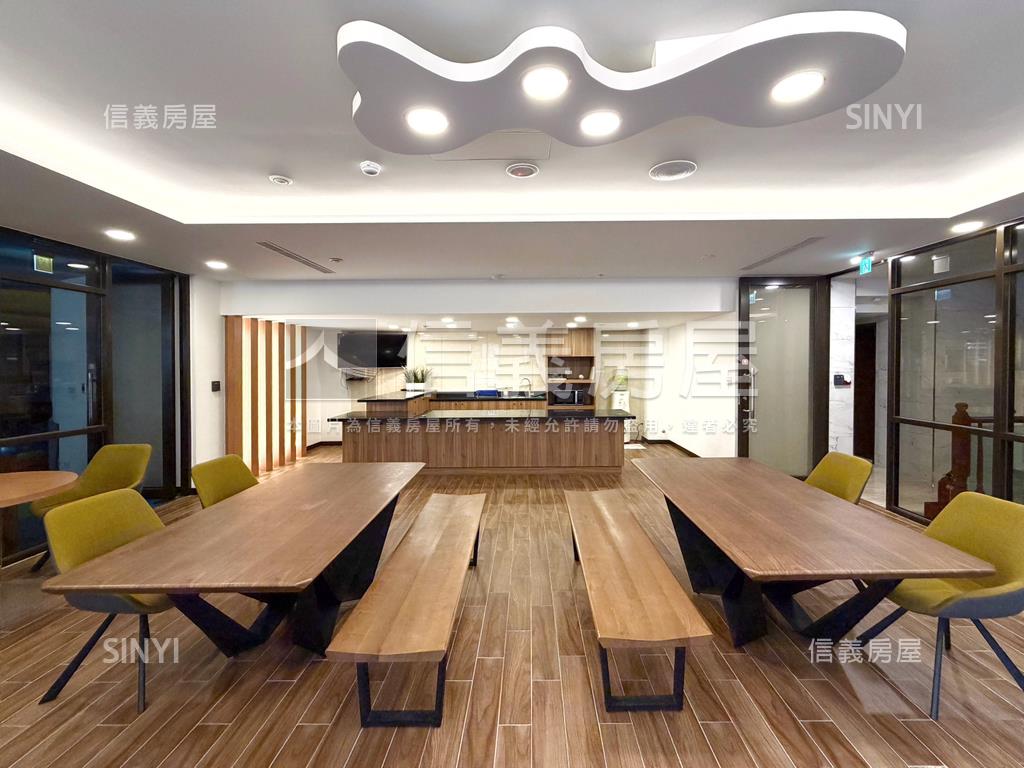 專任．近捷運精美兩房車位房屋室內格局與周邊環境