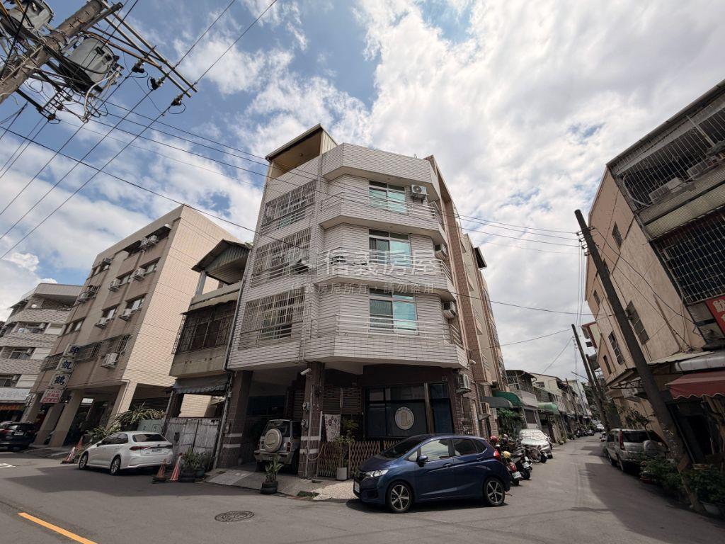 國強街角間收租店面房屋室內格局與周邊環境
