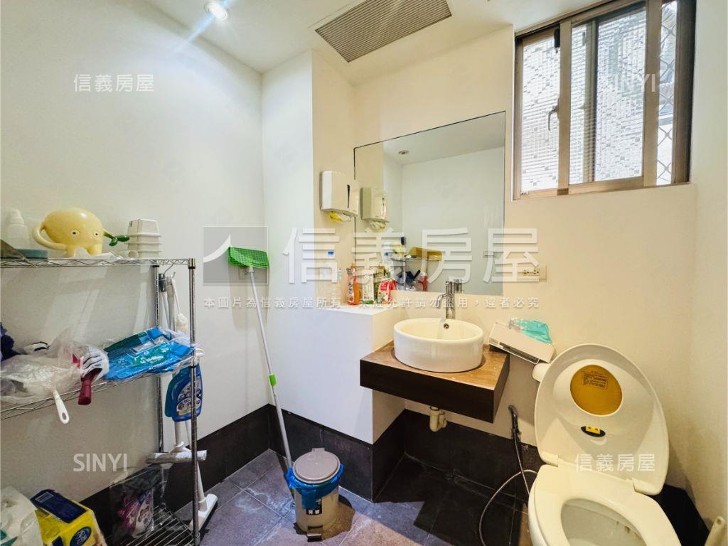 天母三越靜巷一樓美店房屋室內格局與周邊環境