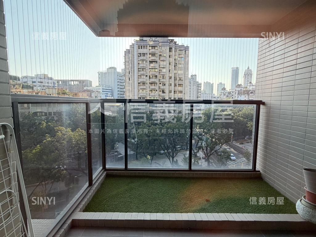 敘上景面公園三房平車房屋室內格局與周邊環境