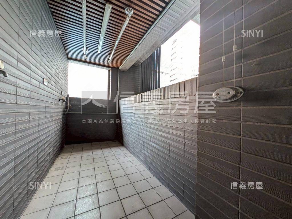 ＴＷＯＭＯＲＥ採光美屋房屋室內格局與周邊環境