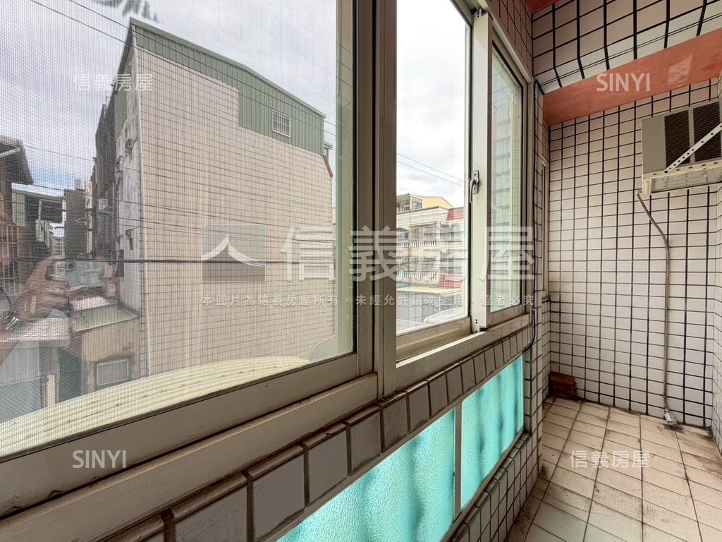 大空間透天稀有釋出房屋室內格局與周邊環境