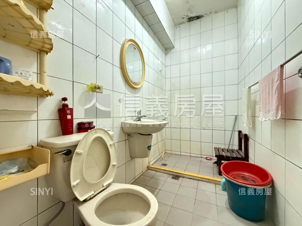 大空間透天稀有釋出房屋室內格局與周邊環境