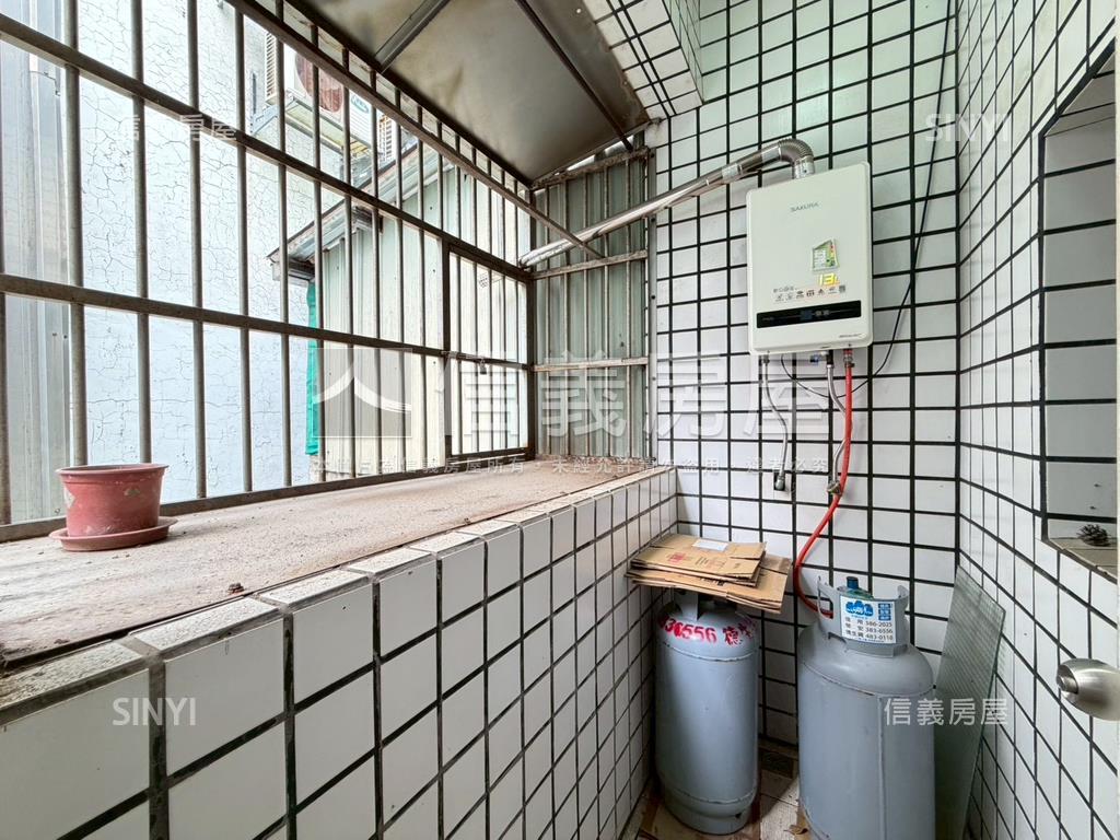 大空間透天稀有釋出房屋室內格局與周邊環境