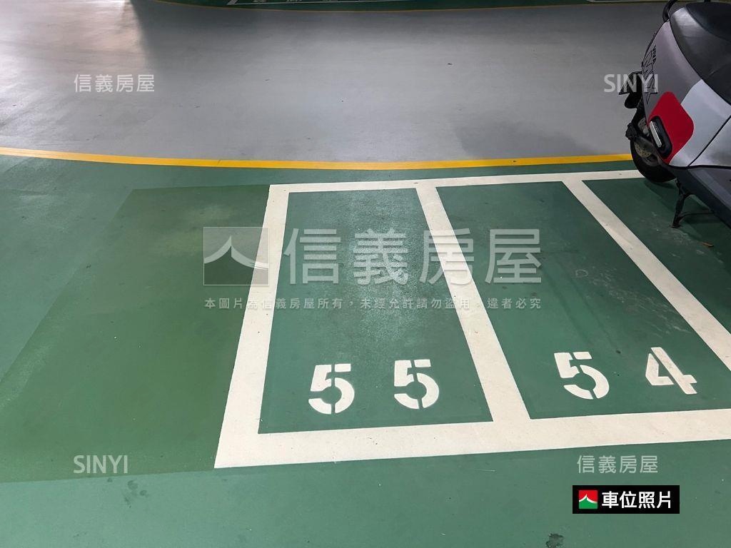 九揚尊爵景觀四房車位房屋室內格局與周邊環境