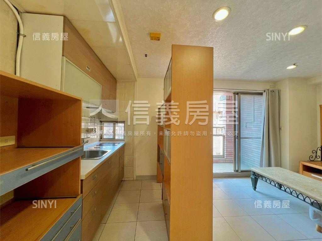 陽光高樓採光兩房房屋室內格局與周邊環境