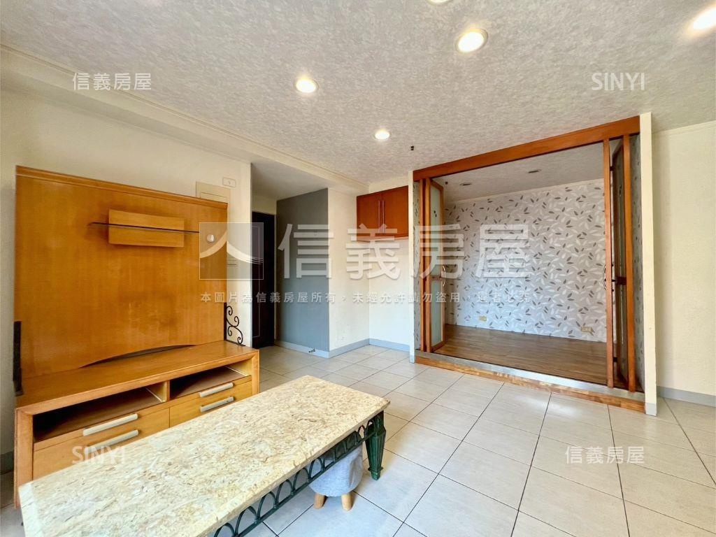 陽光高樓採光兩房房屋室內格局與周邊環境