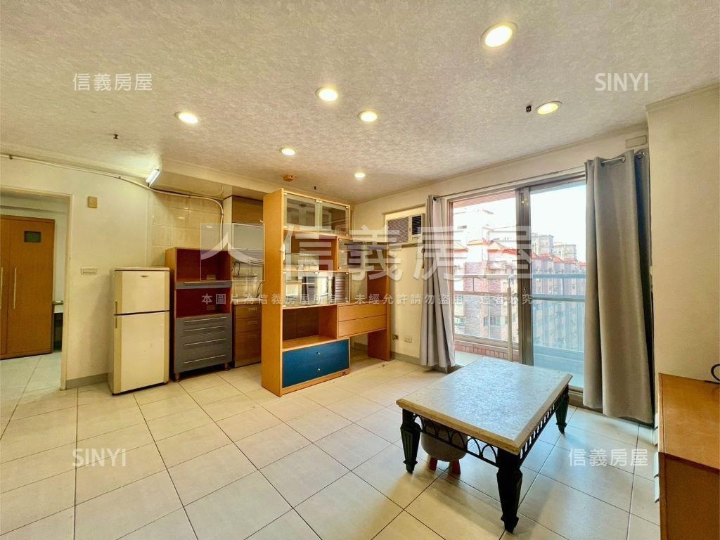 陽光高樓採光兩房房屋室內格局與周邊環境